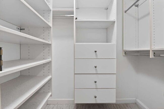 Building Photo - 504 N Thomas St