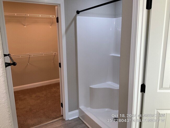 Building Photo - One Year Old - 3 Bedroom House