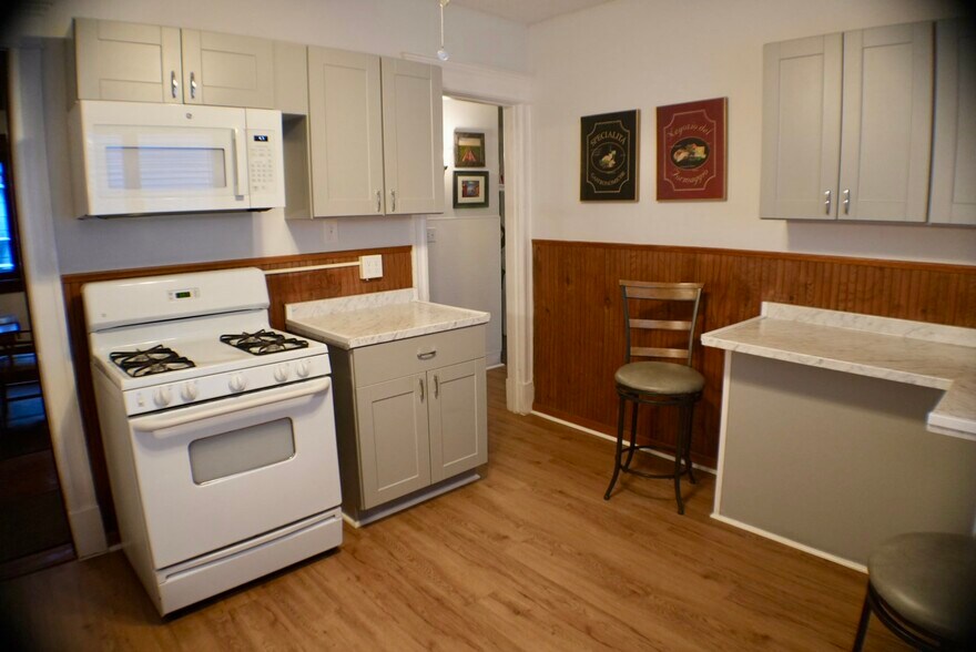 Building Photo - 41 Manchester Pl