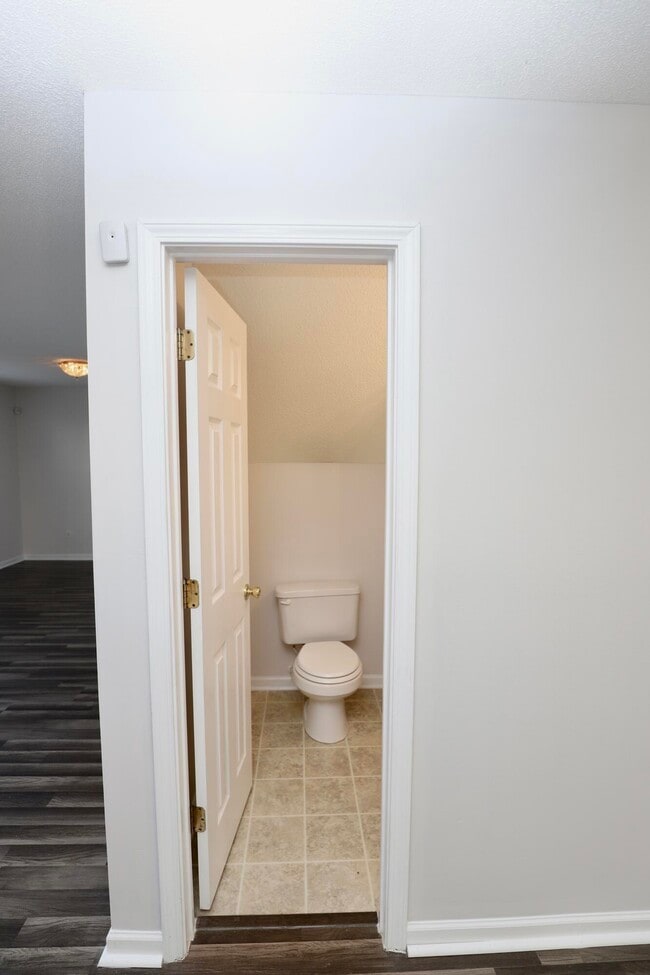 Building Photo - 1749 Mossberg Dr