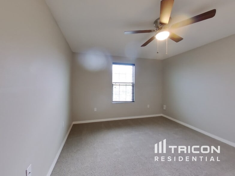 Building Photo - 5095 Brilliance Cir