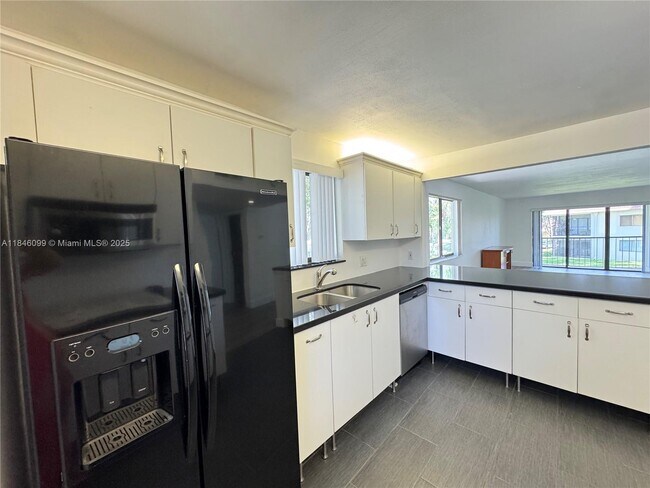 Building Photo - 16215 Saddle Club Rd