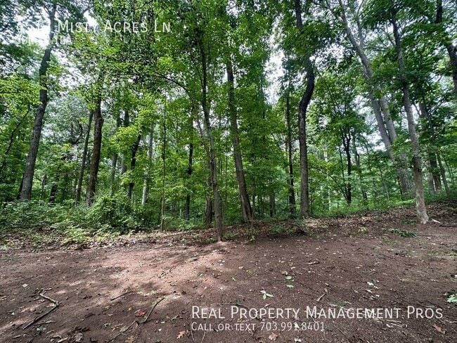 Building Photo - 4512 Misty Acres Ln
