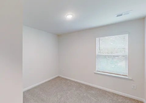 Building Photo - 118 McLauren Pl