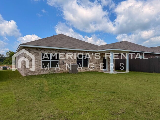 Building Photo - 169 Cattail Ct