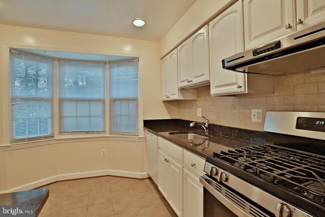 Building Photo - 3181 Welby Ct