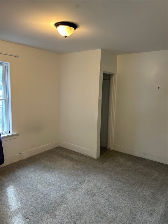 Building Photo - 10 Keyes St