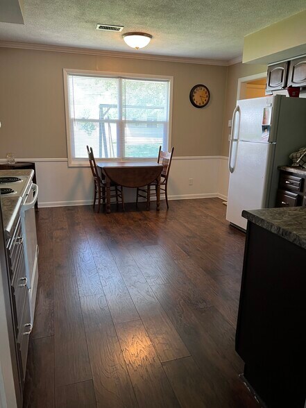 Building Photo - 14214 W Heather Ln