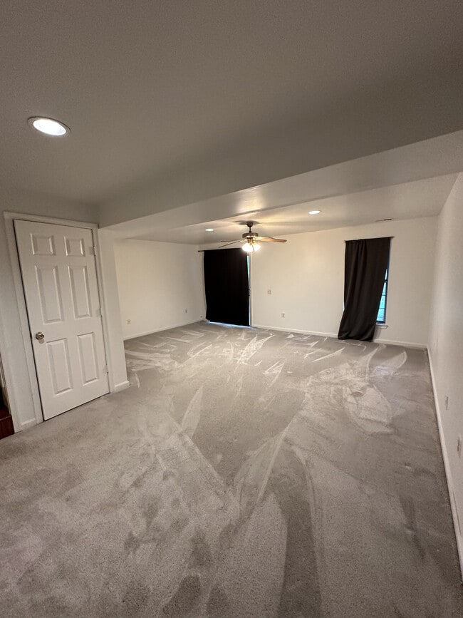 Building Photo - 4438 Cole Farm Rd