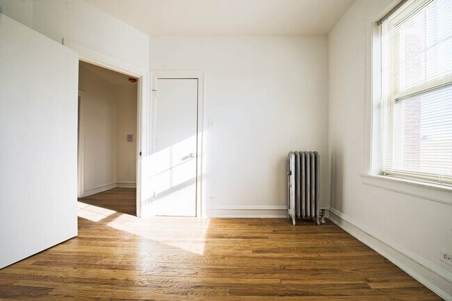 Building Photo - 7800-06 S Morgan