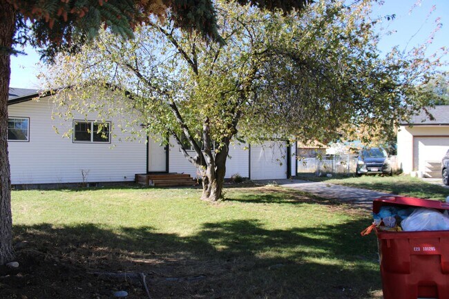 Building Photo - 575 Crimson Dr