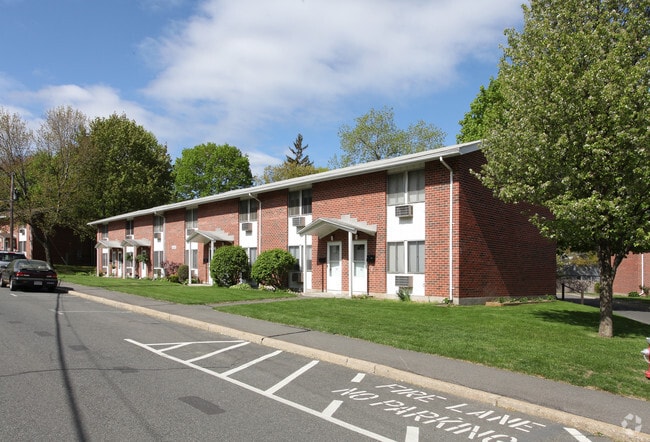 Primary Photo - Park East Townhouses