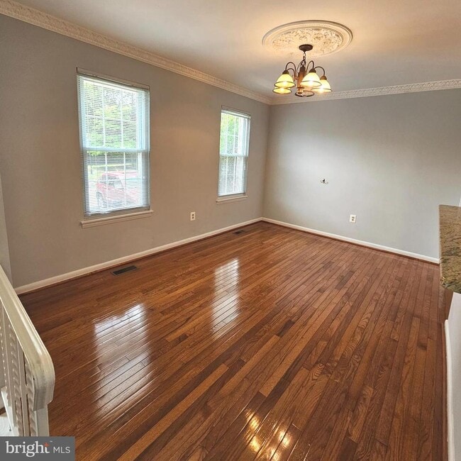 Building Photo - 9657 Lindenbrook St