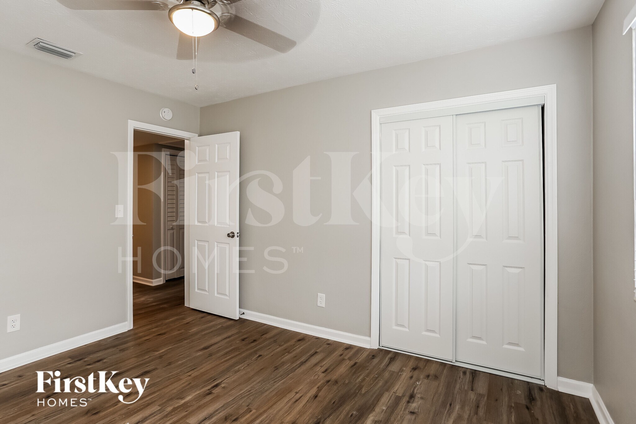Building Photo - 2853 Oakcove Ln