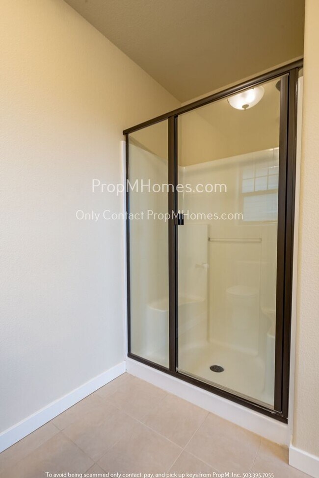 Building Photo - Four Bedrooms of Pure Bliss: Welcome to Yo...