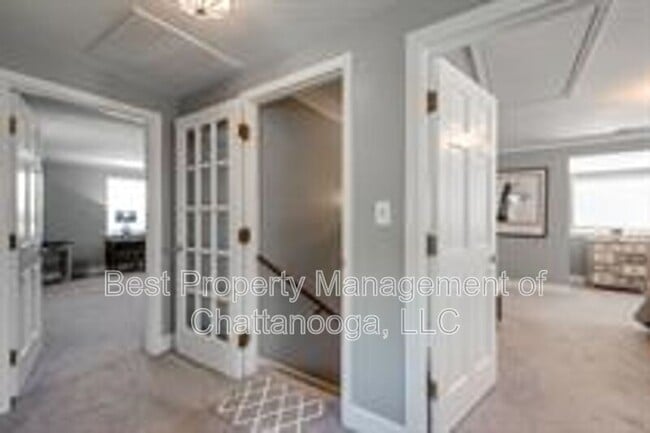 Building Photo - 317 Belvoir Ave