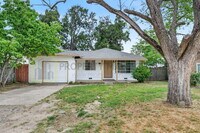 Building Photo - Charming 3-Bedroom Gem on Albatross Way - Cozy Living in Sacramento