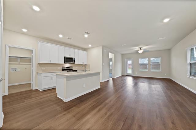 Building Photo - 505 Cottage Wood Dr