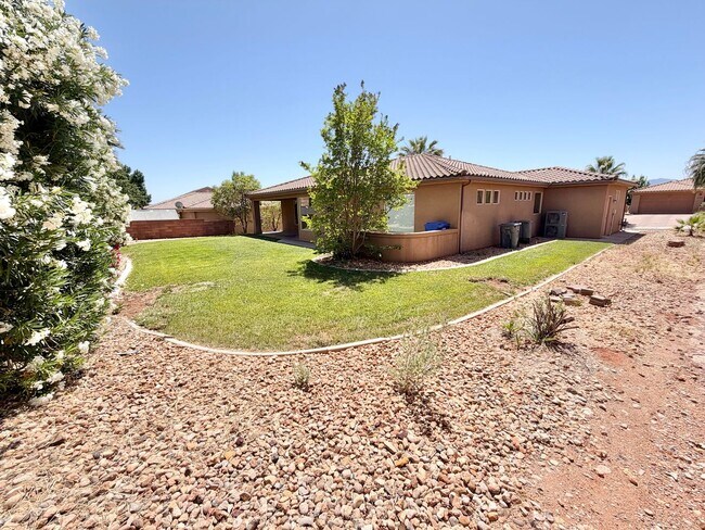 Building Photo - 2176 N Gunsight Dr