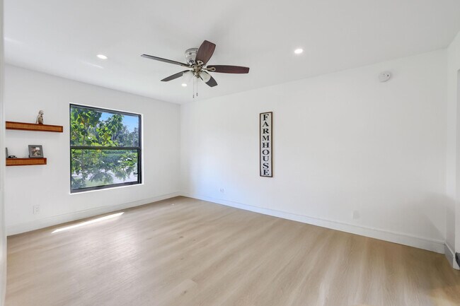 Building Photo - 14704 Black Bear Rd