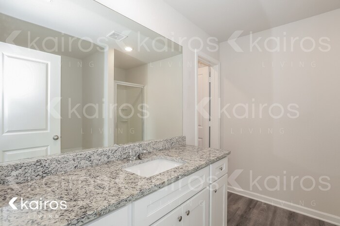 Building Photo - 3529 Bridgewood Dr