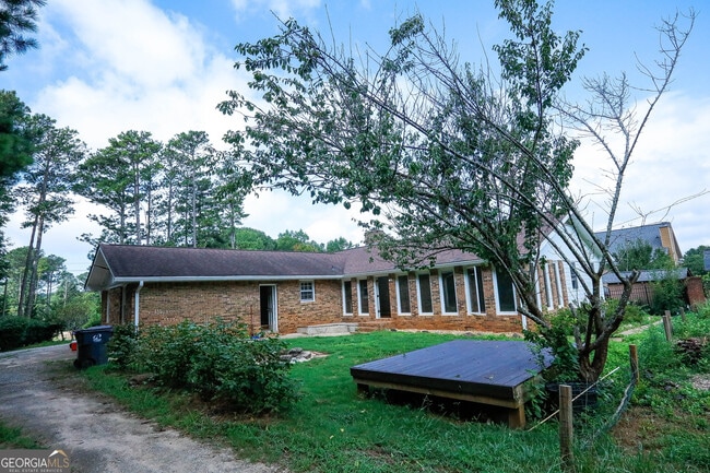 Building Photo - 2765 Collins Hill Rd