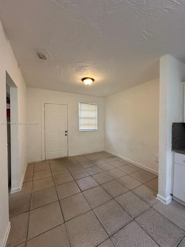 Building Photo - 180 NW 17th St