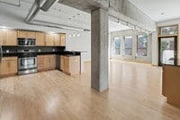 Building Photo - New Rent Rate! - Condo - $1750 Rent - 2 bed