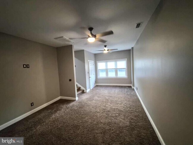 Building Photo - 17268 Larimer St