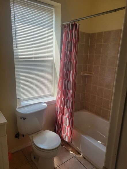 Building Photo - 3438 Old York Rd