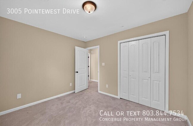 Building Photo - 3005 Pointewest Dr