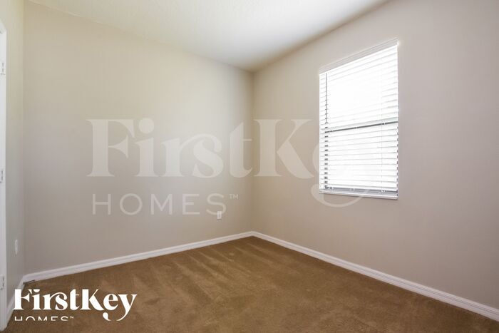 Building Photo - 31123 Fairvista Dr