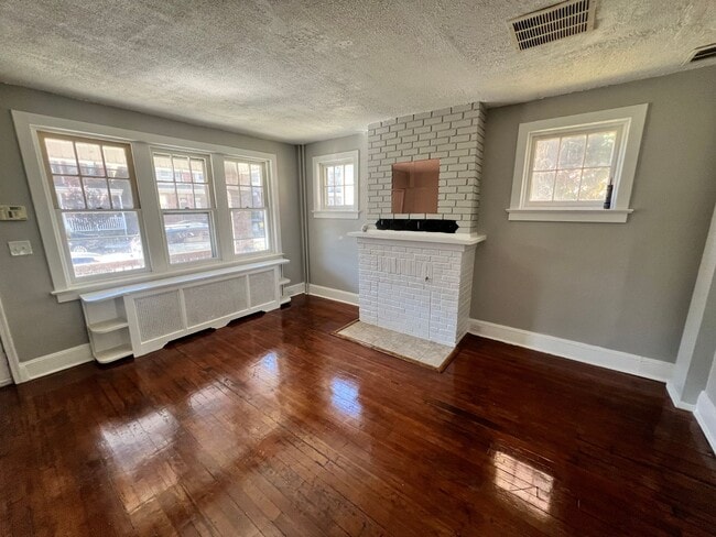 Building Photo - 612 Edgewood Ave