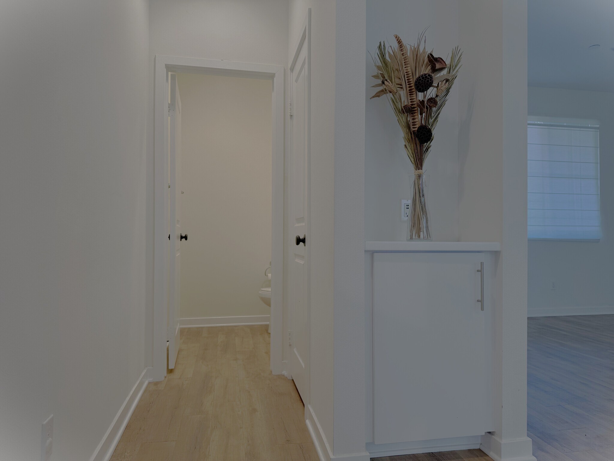 Top Landing/level 2 - 2729 Sunrise Way