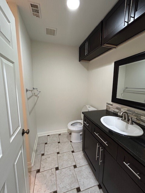 Building Photo - 5607 Braesvalley Dr