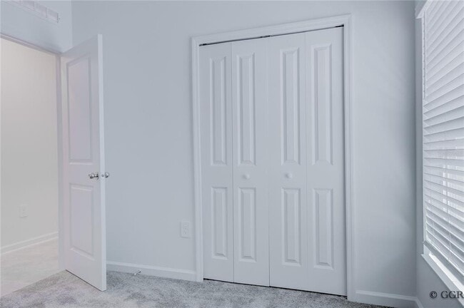 Building Photo - 5011 Worchester Dr