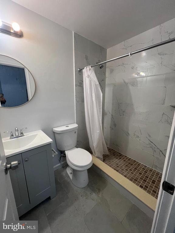 Building Photo - 4422 Locust St