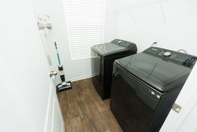 Building Photo - For Rent | Like-New 3BR/2BA Home in The Arbors – Northside Jacksonville