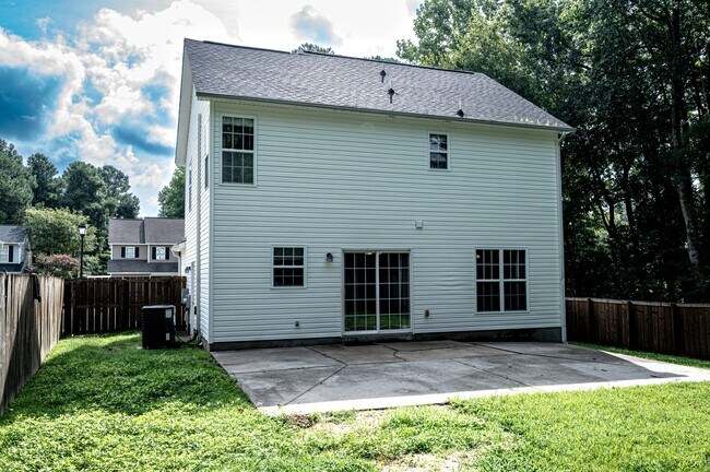 Building Photo - 103 Druid Ct