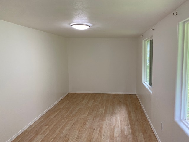 Alt view bonus room - 1594 Kaunala Pl