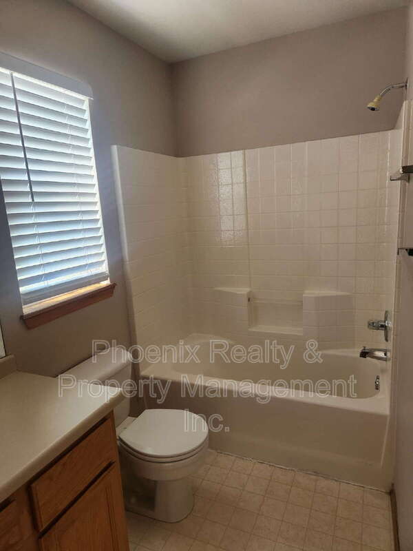 Building Photo - 1306 Lambert Cir