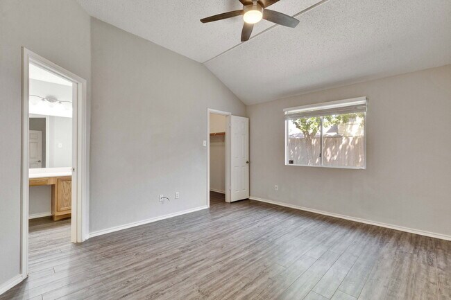 Building Photo - 1403 Gulf Way