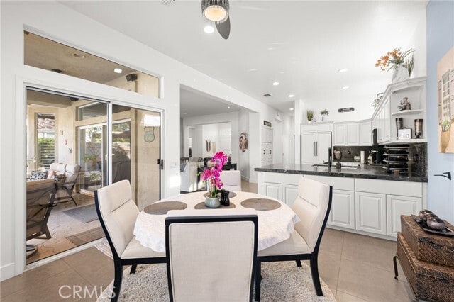 Building Photo - 36627 Crown St