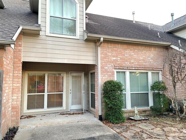 Building Photo - 12414 Timber Hollow