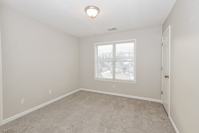 Building Photo - 1456 Albon Dr