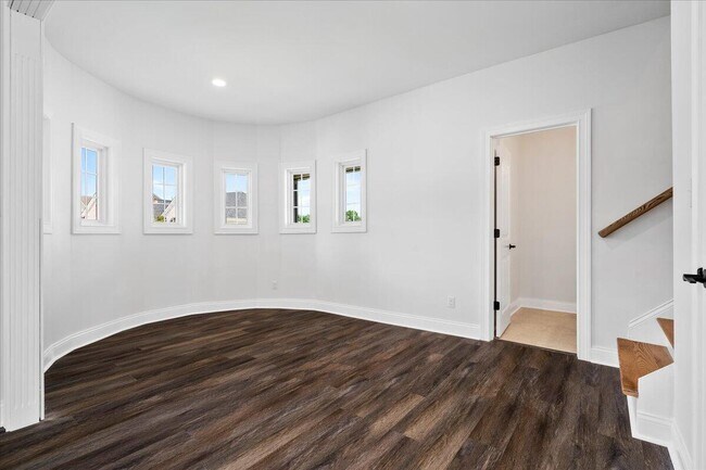 Building Photo - 413 Weston Park