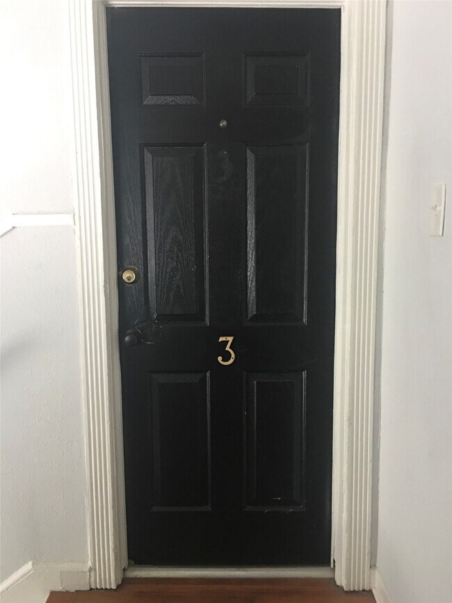 Building Photo - 3422 Rosedale St