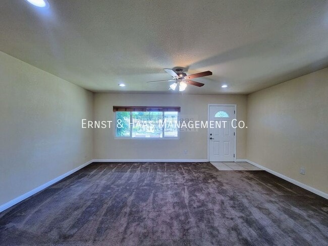 Building Photo - 15132 S Frailey Ave