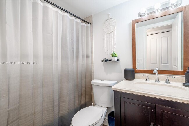 Building Photo - 9340 Lagoon Pl