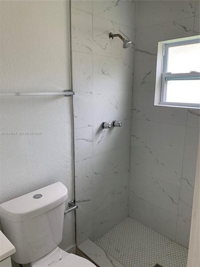 Building Photo - 6740 Park St